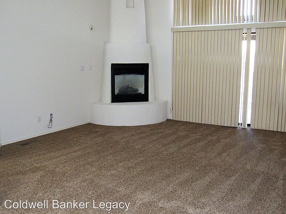 3rd image of 2105 Navajo Willow Dr NE