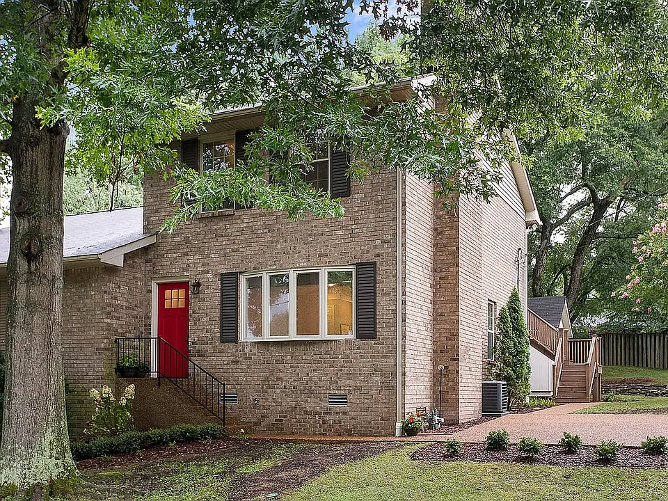 5521 Thalman Dr