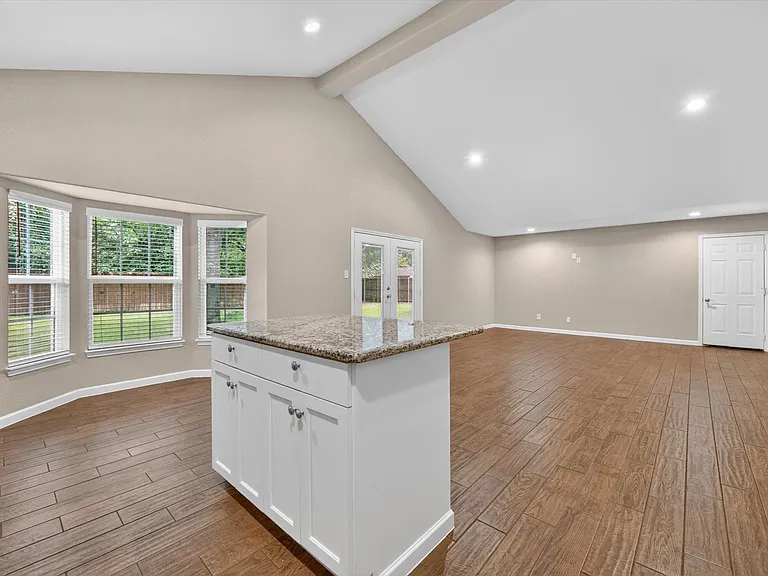 2908 Mistywood Ln — Photo 4