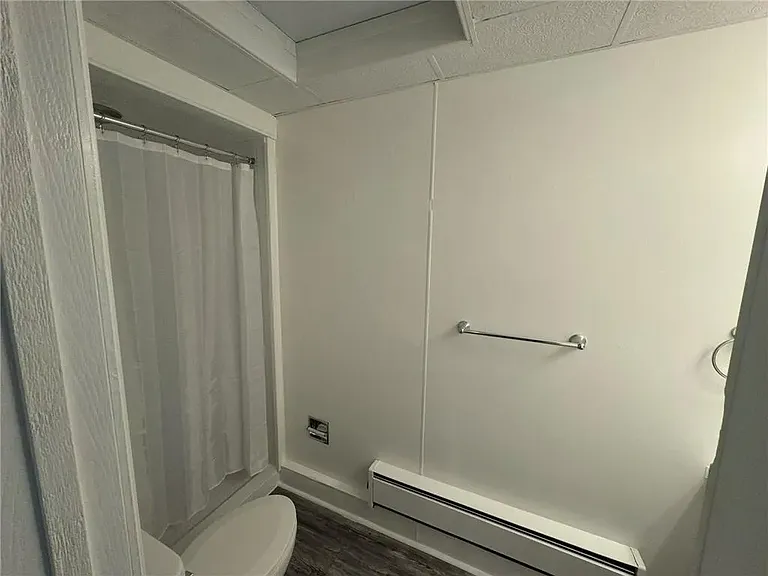 302 Gibson St — Photo 20