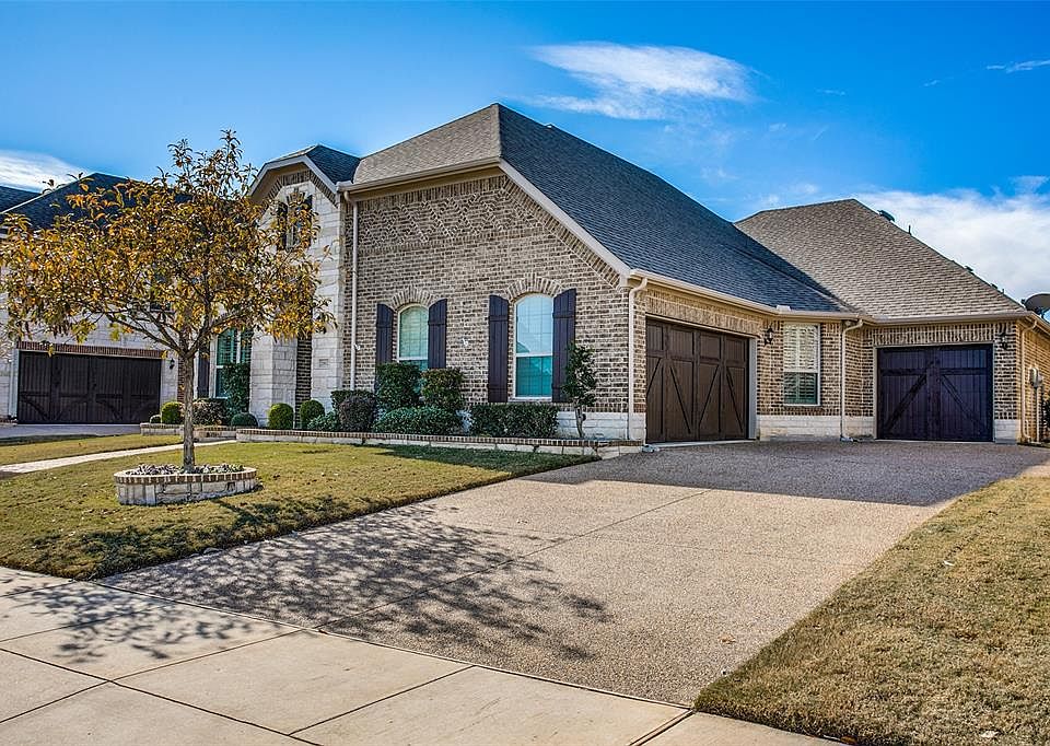 1st image of 2812 Balmoral Dr