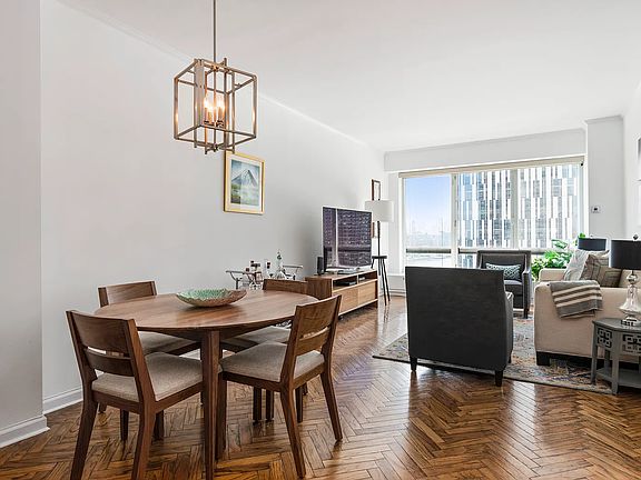 2nd image of 530 E 76th St APT 17B
