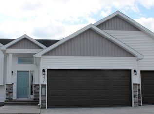 3937 11th St S, Moorhead, MN 56560