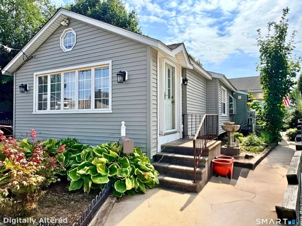 40 Andrews Avenue, Milford, CT 06460