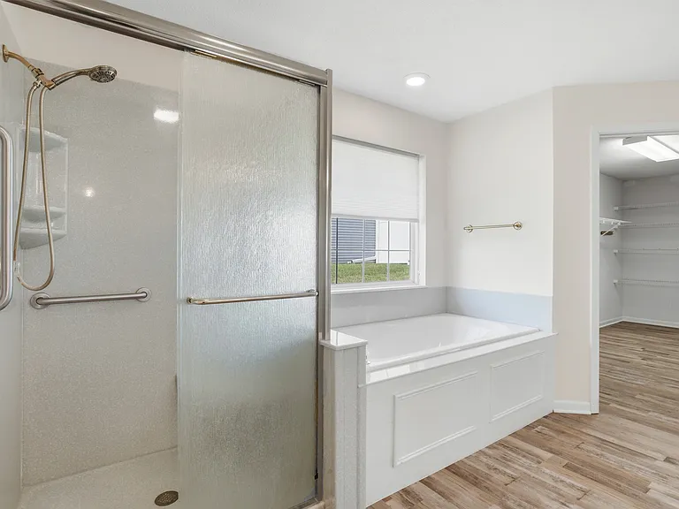 3604 Chatham Dr — Photo 16