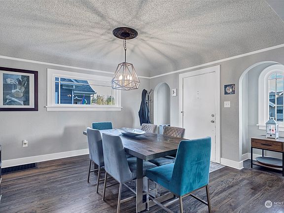 4th image of 221 S 55th Street