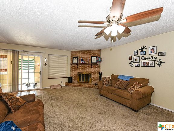 3rd image of 907 Marlow Cir