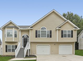 6393 Harvester Cir, Douglasville, GA 30134