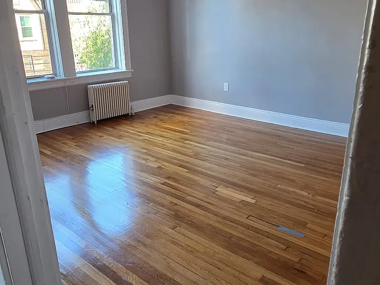 45 Linden St #1 — Photo 7