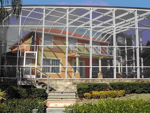 2 Story Massive Screen Cage