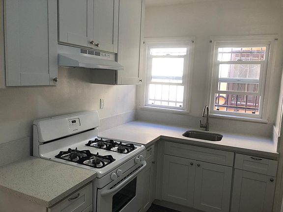 4th image of 947 S Bonnie Beach Pl
