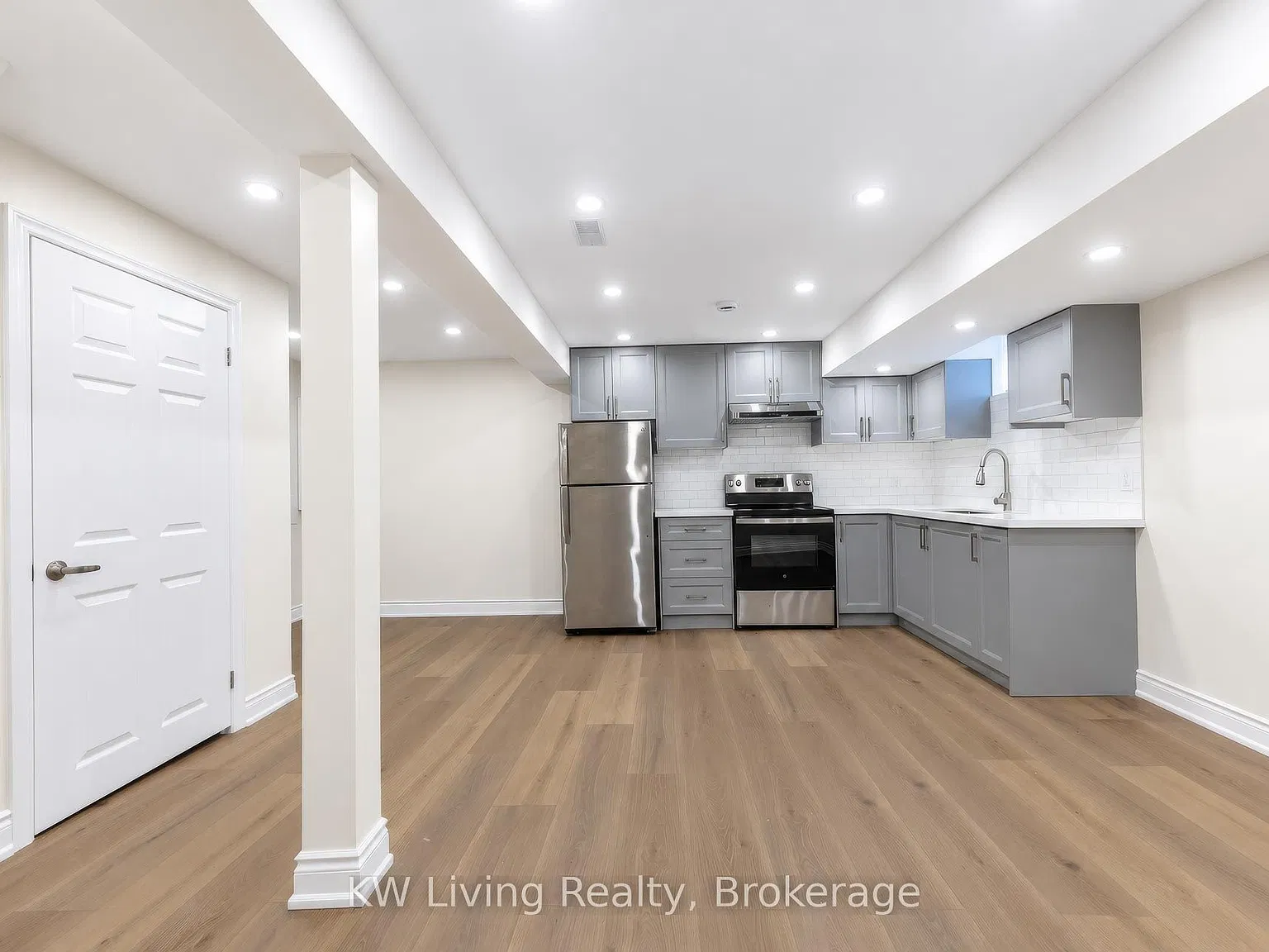 2 bed, $2,000 — Photo 3