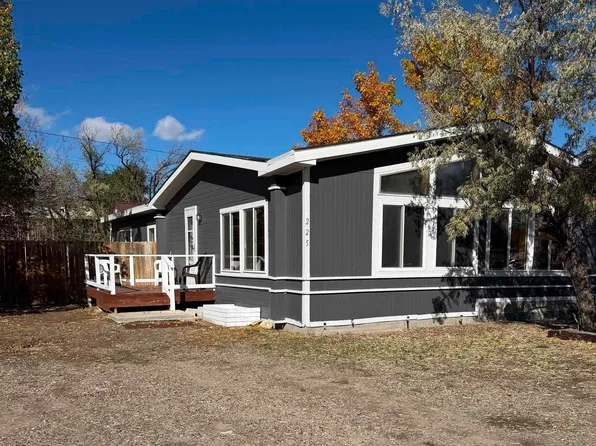 225 Locust St, Rock Springs, WY 82901