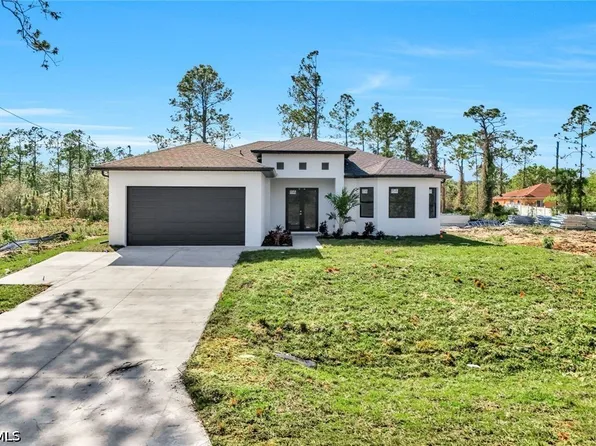846 Cadis St E, Lehigh Acres, FL 33974