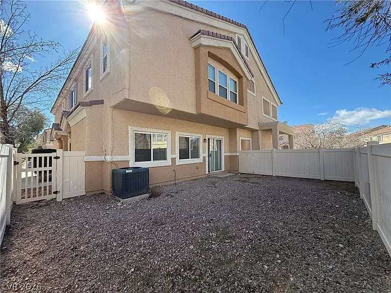 1069 Slate Crossing Ln #2 — Photo 21