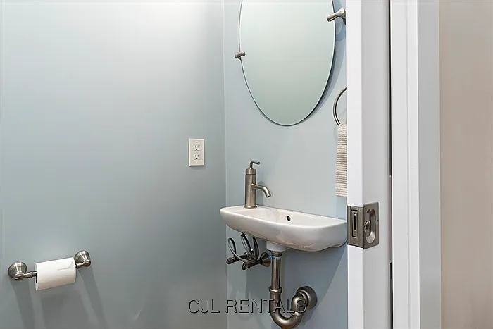 119 Highland Ave #B — Photo 18