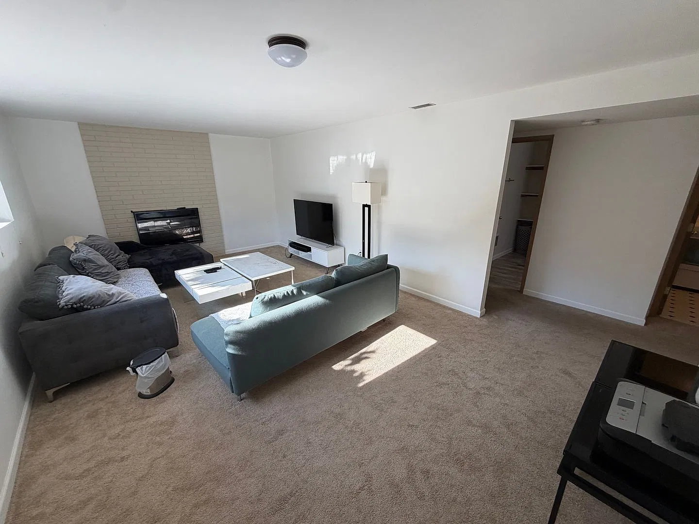 Phantom Lake/Lake Hills/Robinswood/Bellevue 2bd 1bath lower unit! — Photo 3