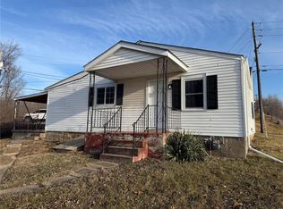 1702 Manning Ave, Hannibal, MO 63401