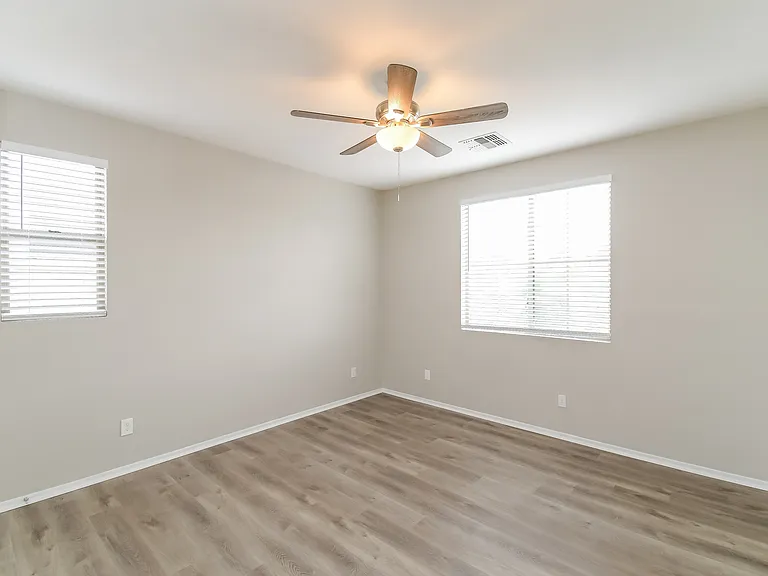 3674 E Stampede Dr — Photo 9