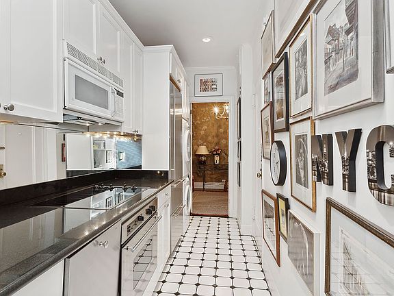 5th image of 480 Park Ave APT 12H