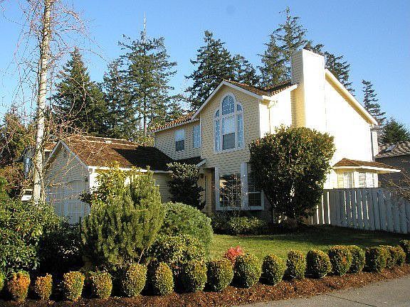 Great Street Appeal - Shelby Meadows Home