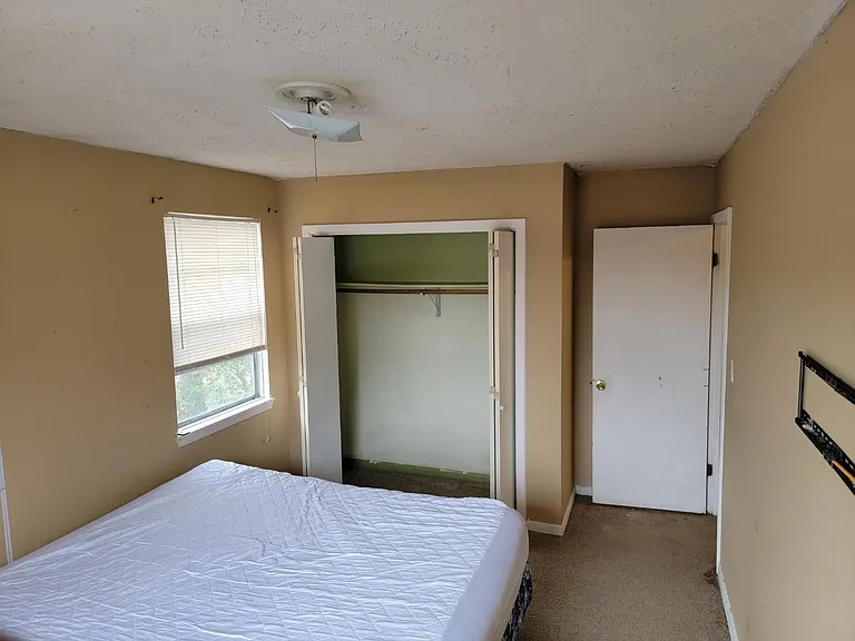 2531 Crosscreek Rd — Photo 7