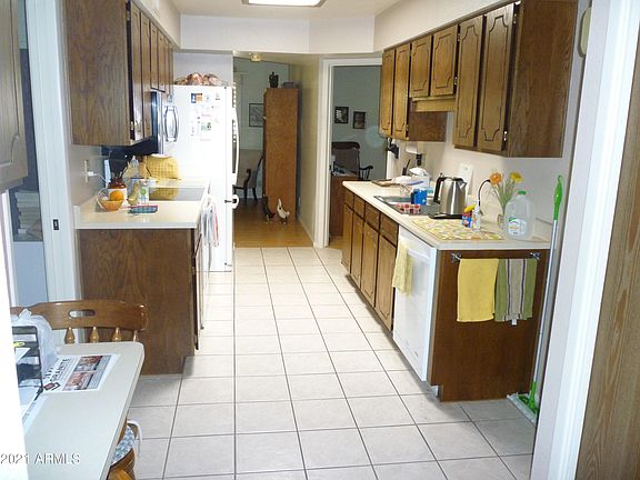 5th image of 4328 E Capri Ave Unit 208