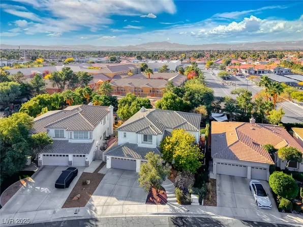 123 Ultra Dr, Henderson, NV 89074