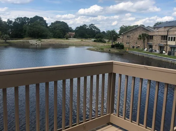 204 Double Eagle Dr, Surfside Beach, SC 29575