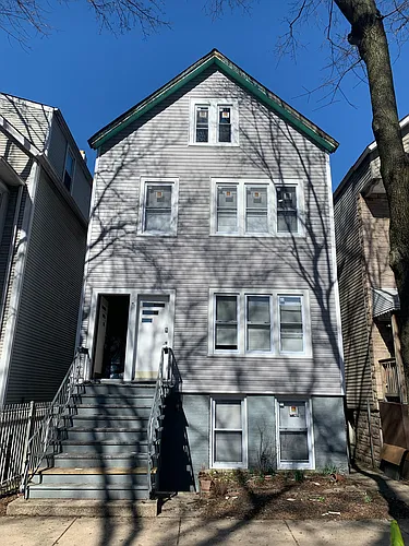 1738 W Roscoe St #G Photo 1
