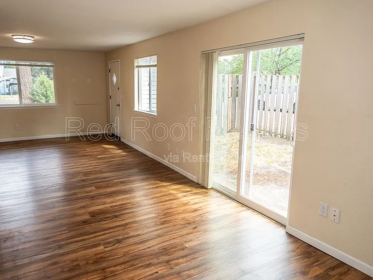 9620 Maple Ave SW — Photo 20