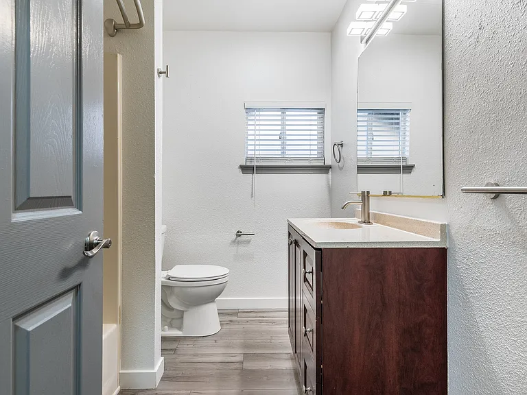 1003 SW 150th St #2 — Photo 15