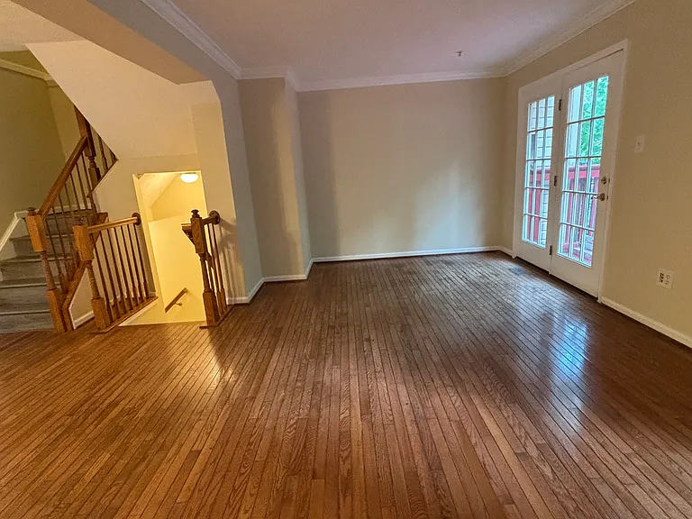 8879 Papillon Dr — Photo 5