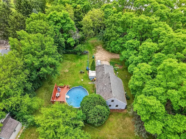 3288 Sig Ct, Mc Farland, WI 53558