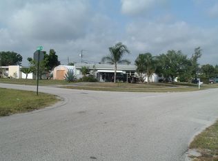 564 Tallulah Rd, Lake Worth, FL 33462