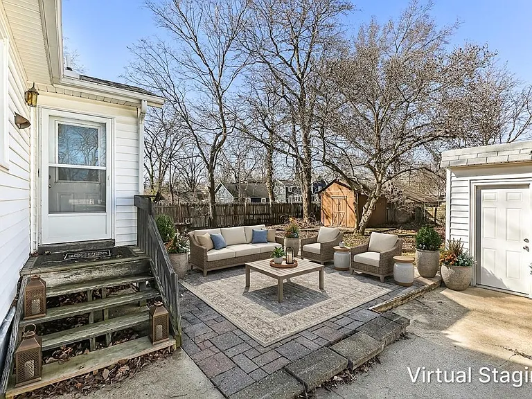 85 Maple Dr — Photo 20