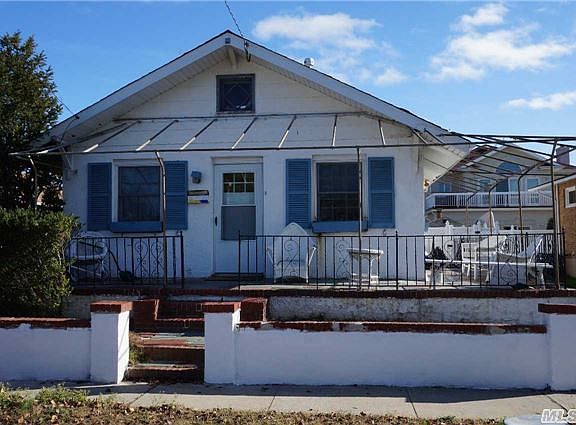 2nd image of 118 Flamingo St