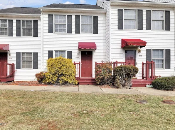 559 Beaverview Dr, Bristol, VA 24201