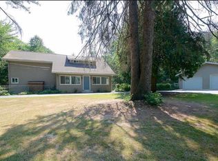 22728 Pine Lake Rd, Battle Creek, MI 49014