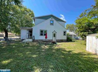 315 E 27th St, Hibbing, MN 55746