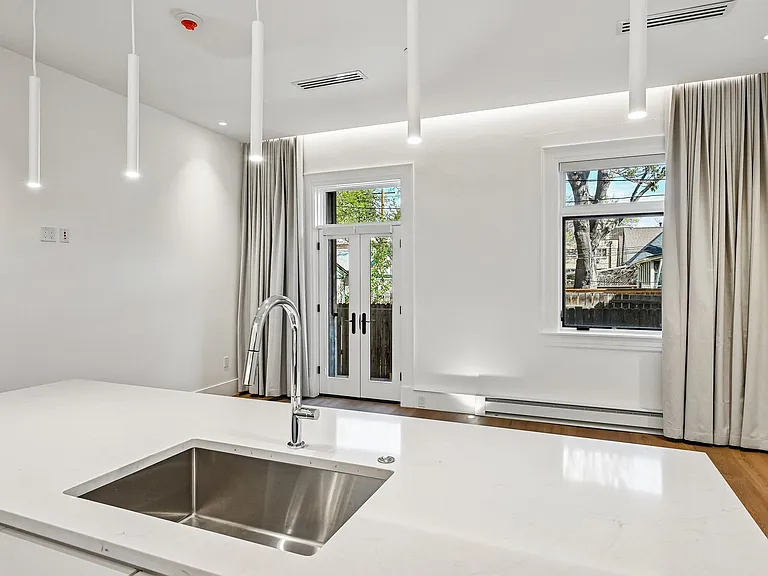 225 E Bayaud Ave — Photo 10