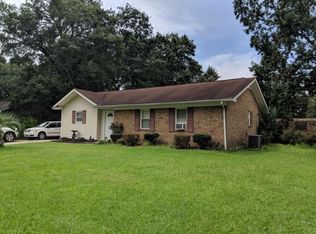 5 Crystal Springs Dr, Goose Creek, SC 29445