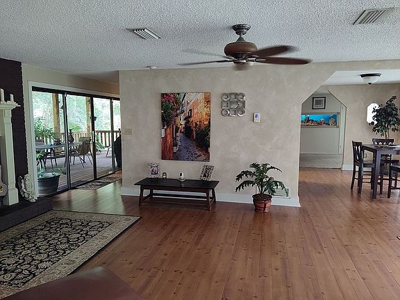 4th image of 309 Westchester Dr