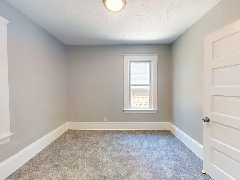 3222 W 94th St — Photo 38