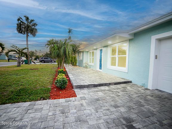 5th image of 126 Hedgegrove Ave