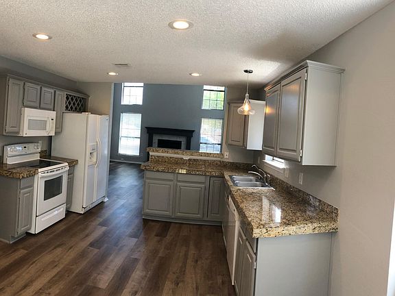 5th image of 336 Leisure Ln