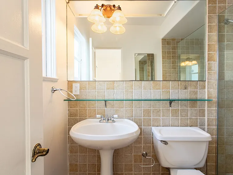 140 E. Tamarisk Road — Photo 14