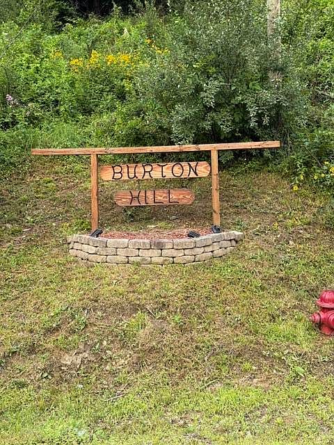 1st image of 275 Burton Hl