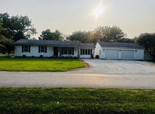 500 N Wabash St, Forrest, IL 61741
