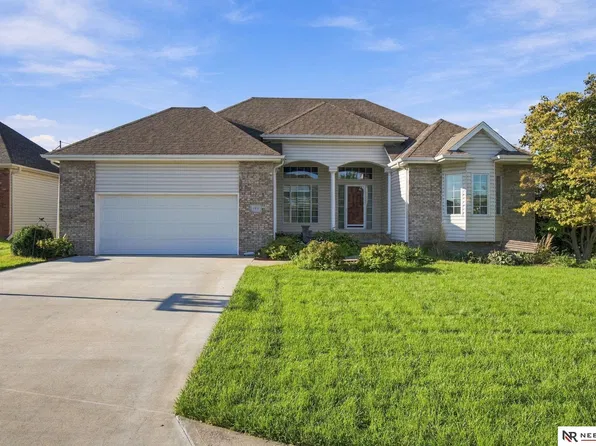 165 Eagle View Dr, Ashland, NE 68003